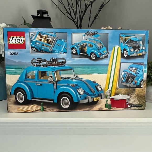 Lego Creator Expert Volkswagen Beetle 10252 Retired - Picture 5 of 12